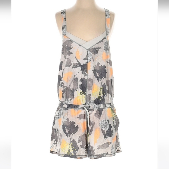 Lululemon runsie / romper - Picture 9 of 9